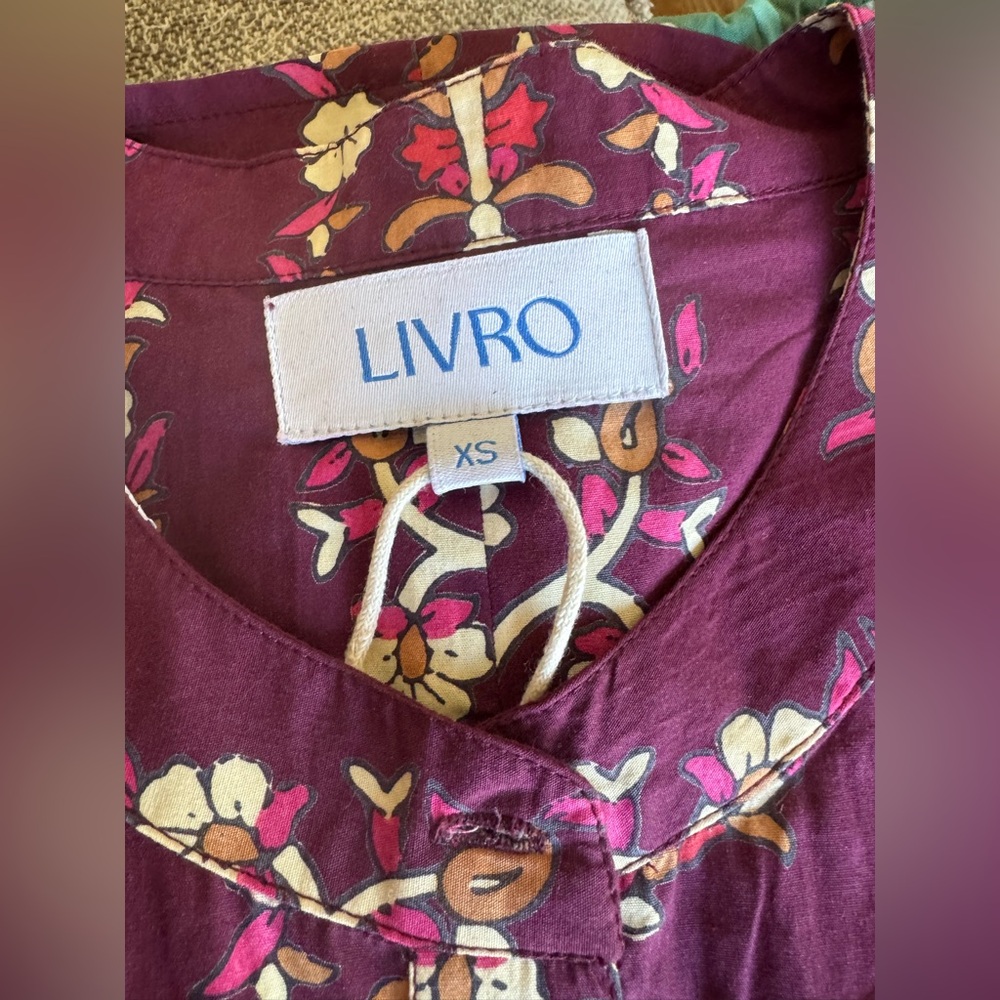 Livro-NWT Bradley Women's Floral Button-Front Blouse - Burgundy - Picture 4 of 6